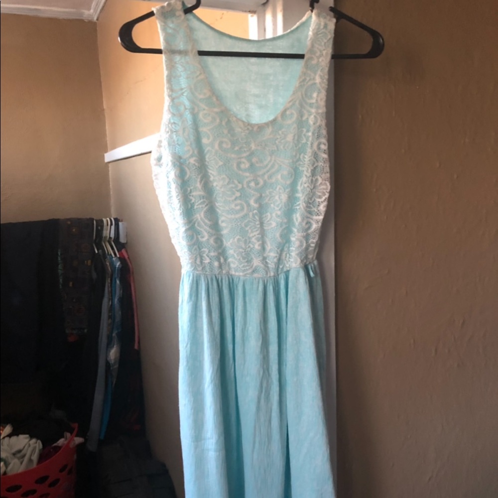 Woman’s Blue/Lace Dress